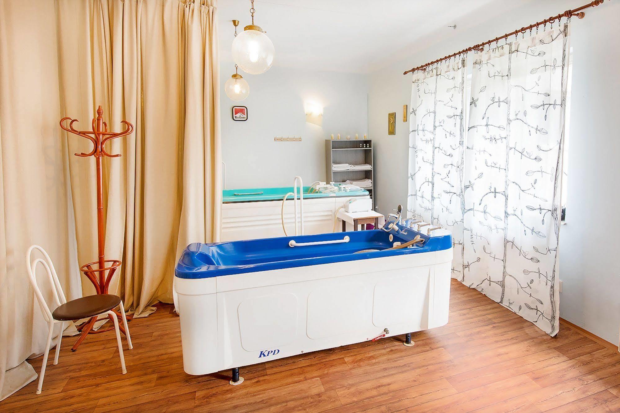 Hotel Zatisi Франтишкови-Лазне Экстерьер фото
